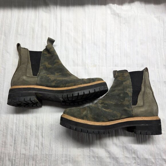Toms Size 6 Green Camo Pull On Elastic Casual Fall Booties - Picture 1 of 8